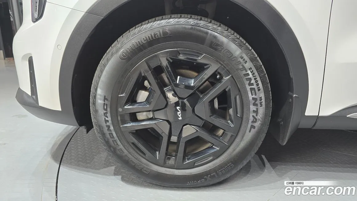 Kia Sorento — фото 6
