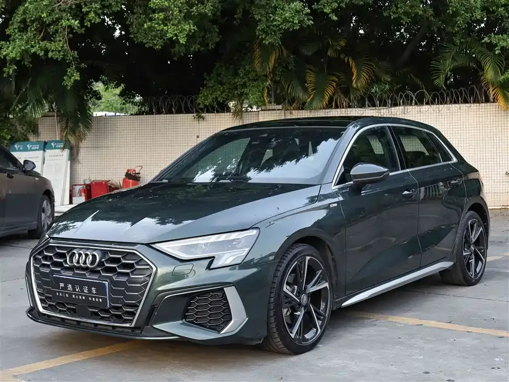 Audi A3 — фото 1