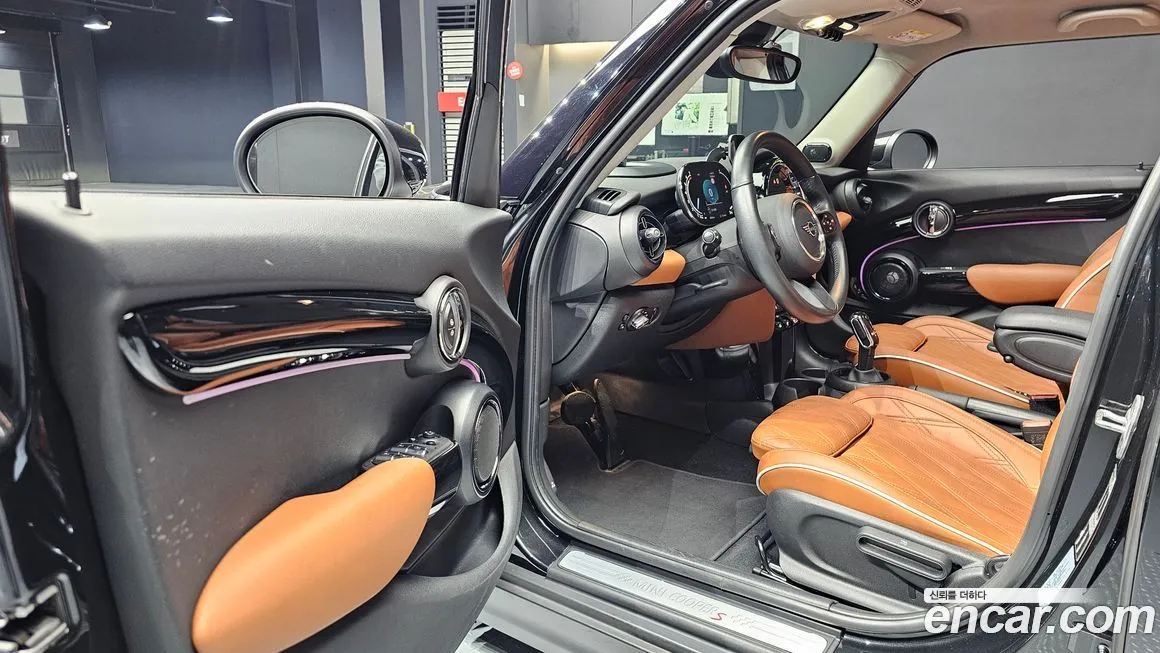 Mini Cooper 2023 из KR, фото 9