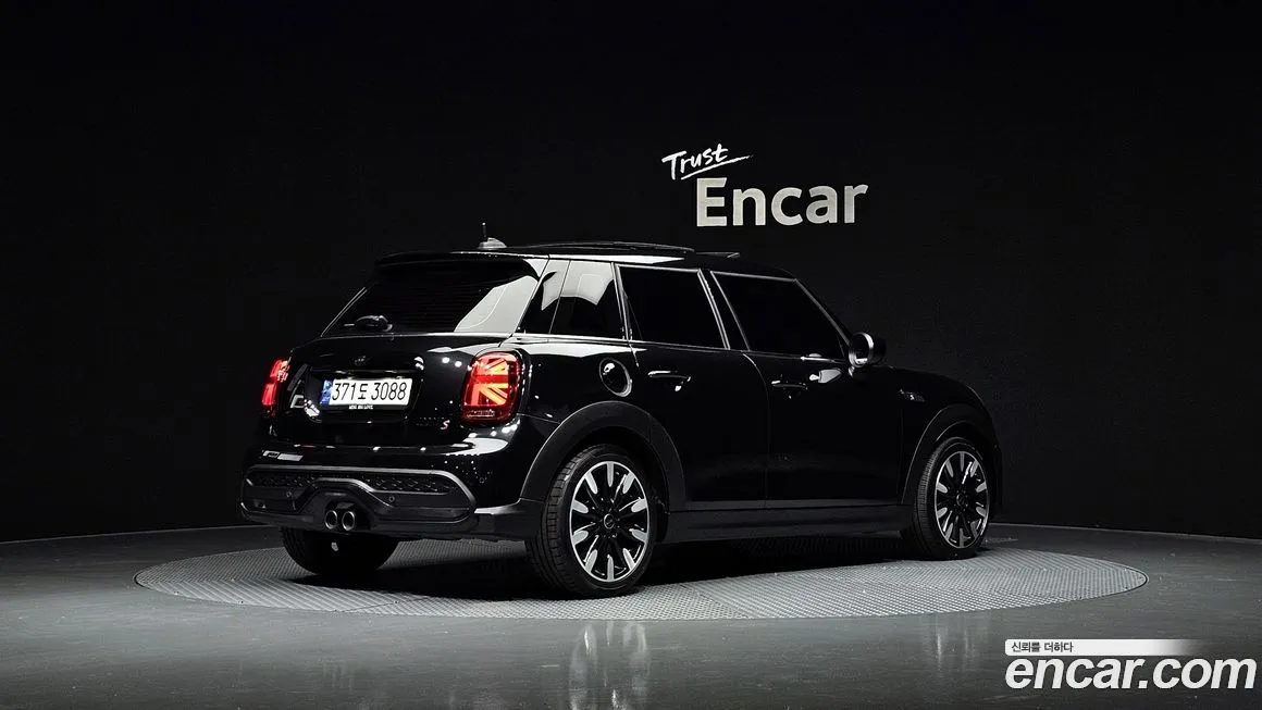 Mini Cooper 2023 из KR, фото 4