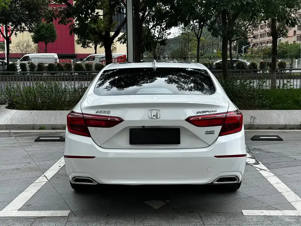 Honda Inspire — фото 10