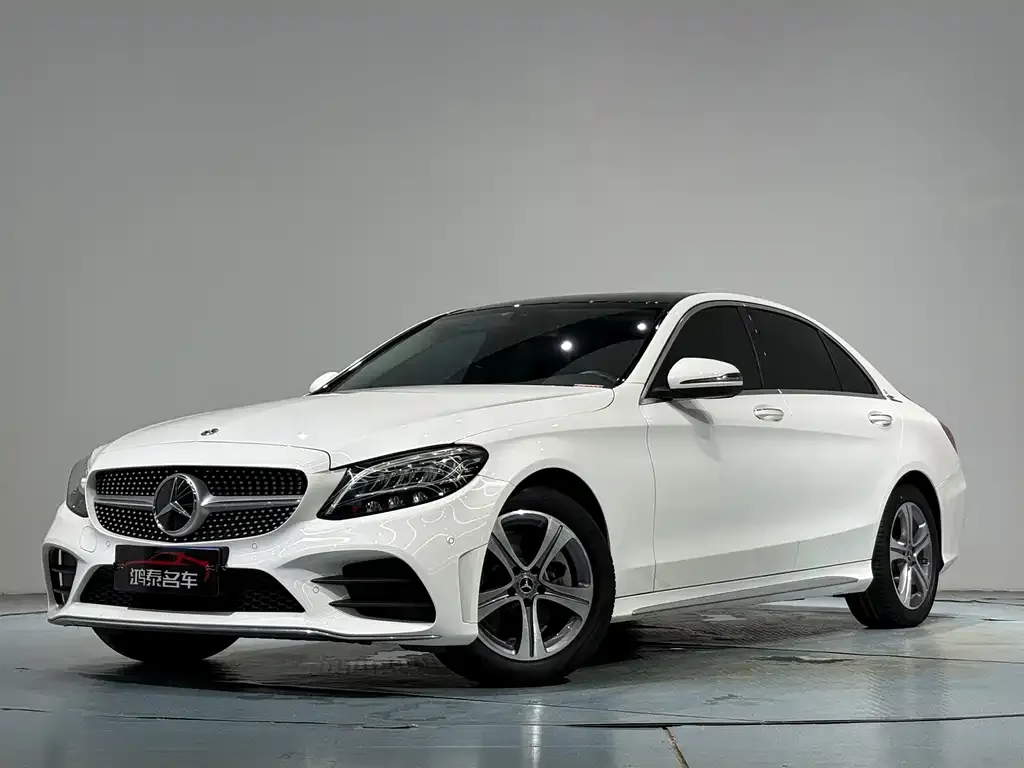 Mercedes-Benz C-Class — фото 1