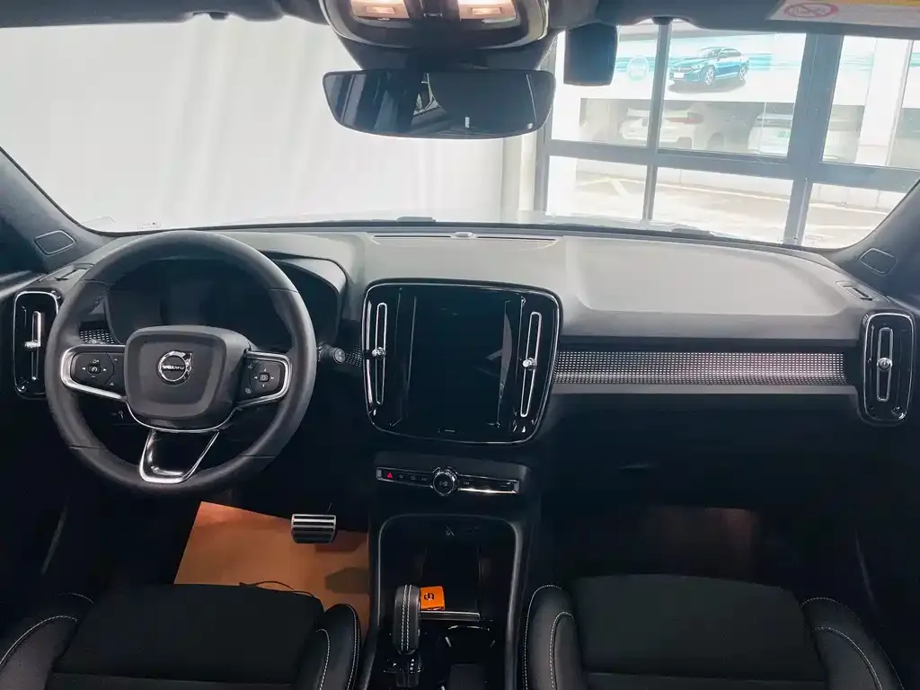 Volvo XC40 NEV 2022 из CN, фото 4
