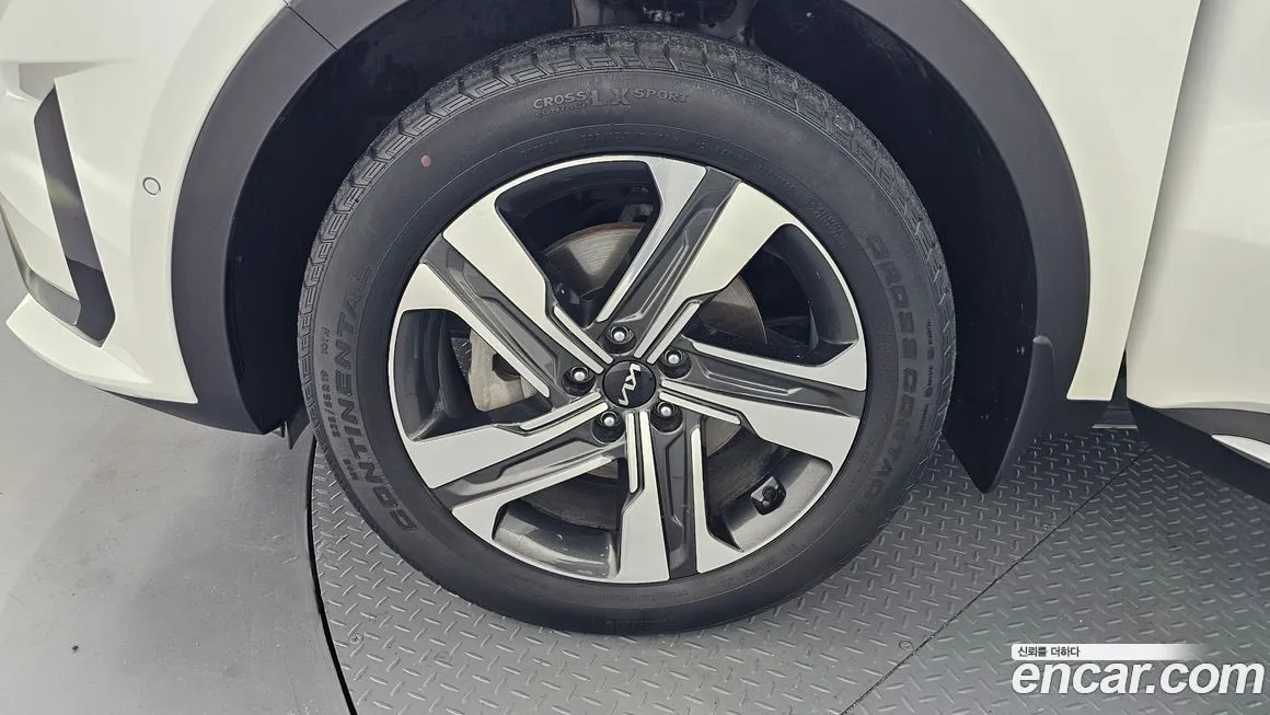 Kia Sorento — фото 7