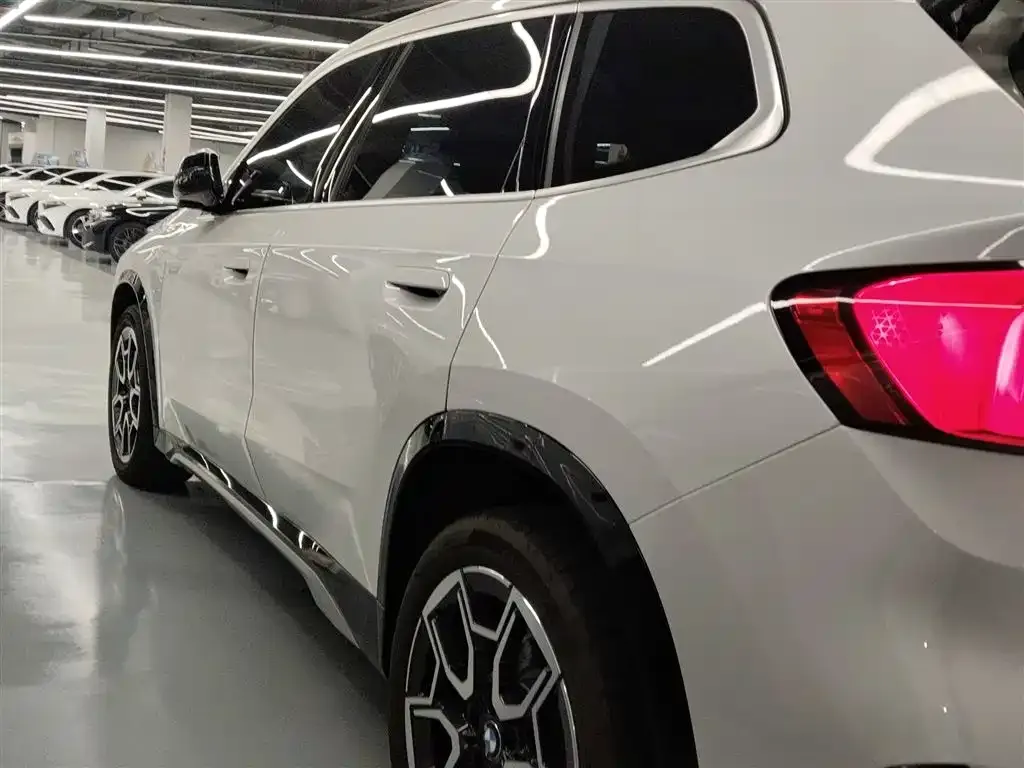 BMW X1 — фото 2