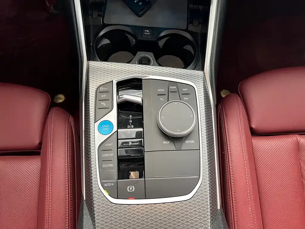 BMW i3 — фото 10
