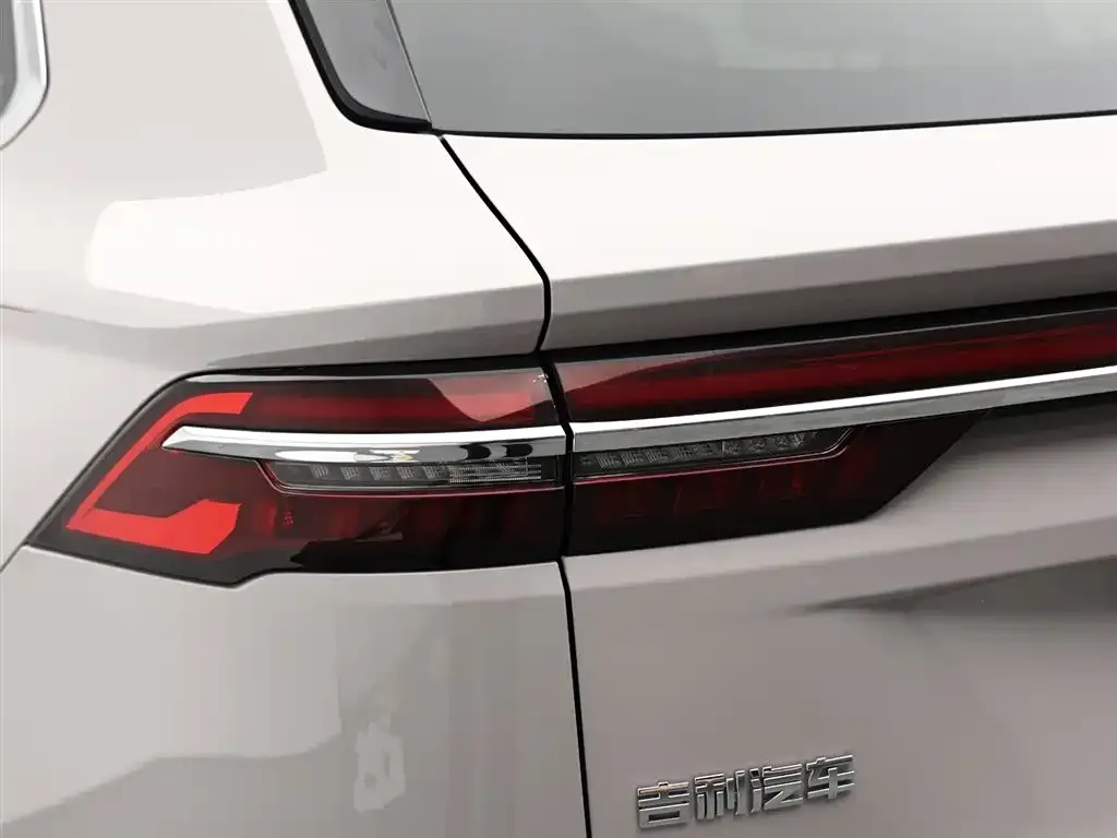 Geely Xingyue L — фото 2