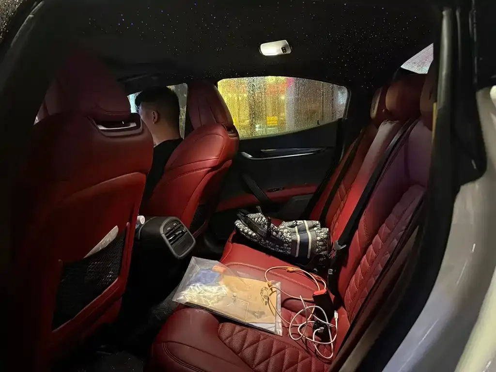 Maserati Ghibli 2021 из CN, фото 2