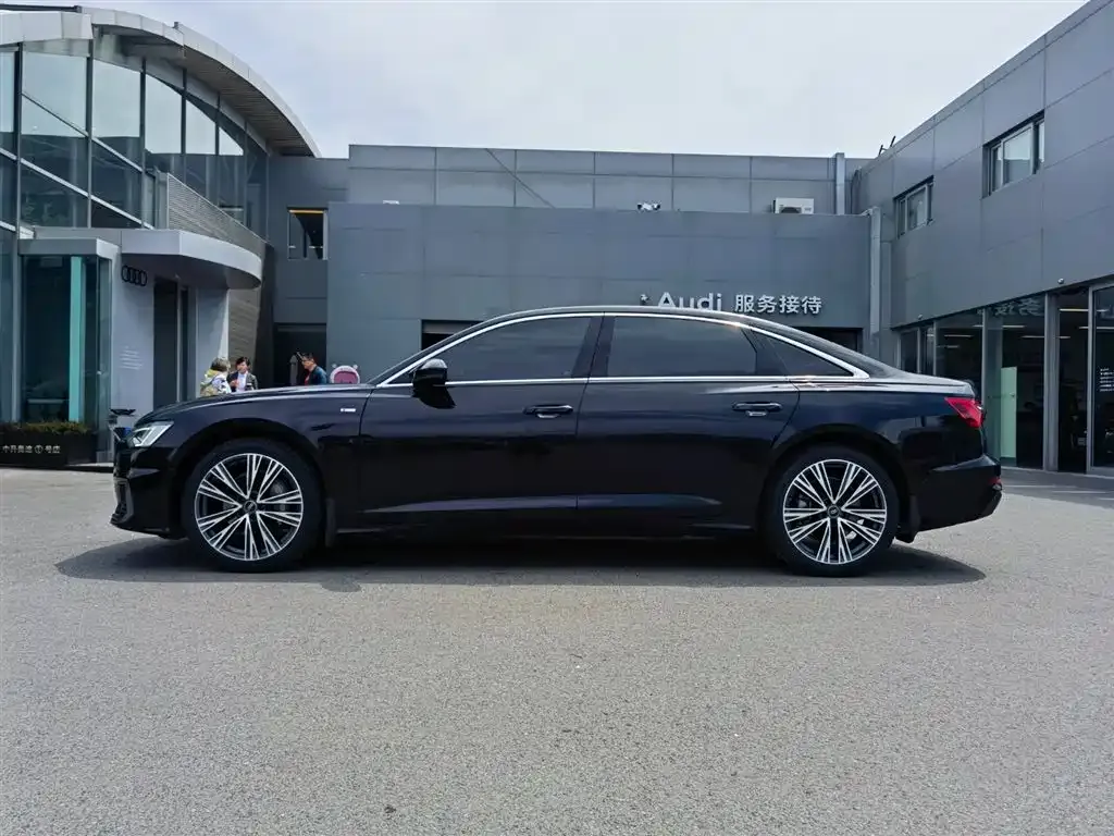Audi A6L 2022 из CN, фото 5