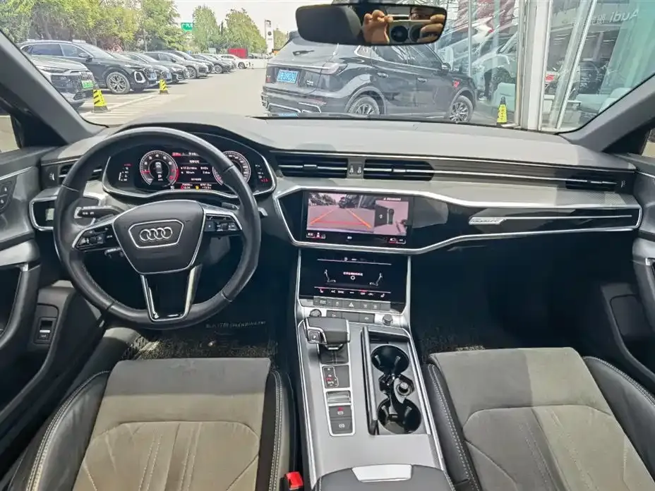 Audi A6L 2022 из CN, фото 2