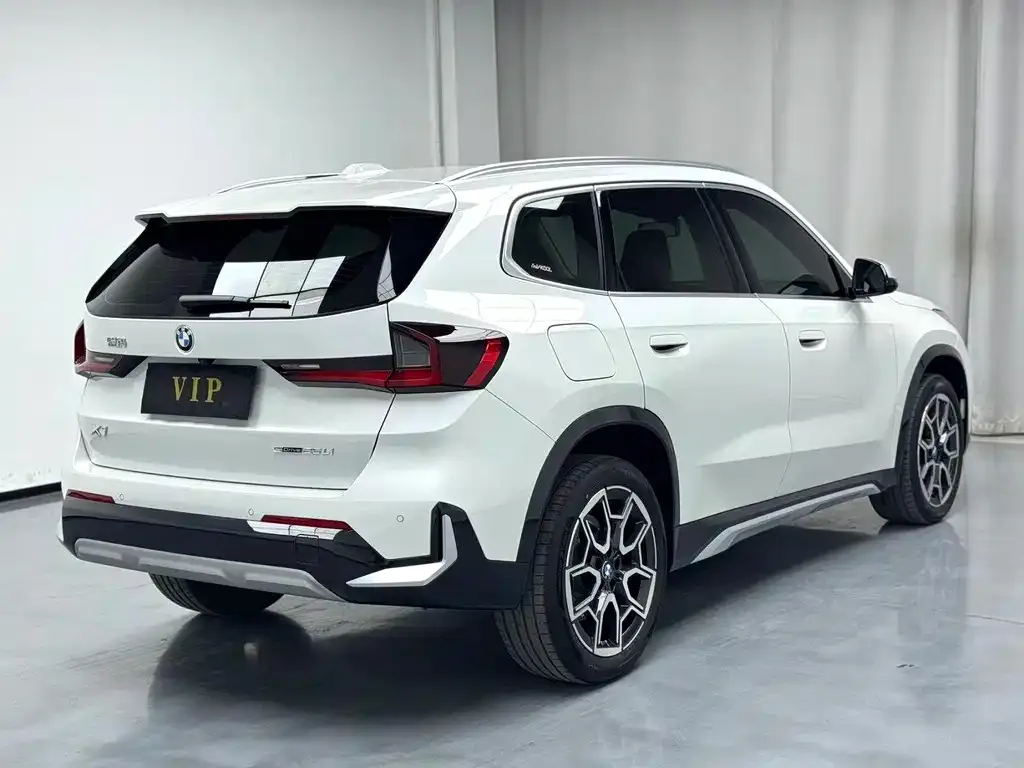 BMW X1 — фото 2