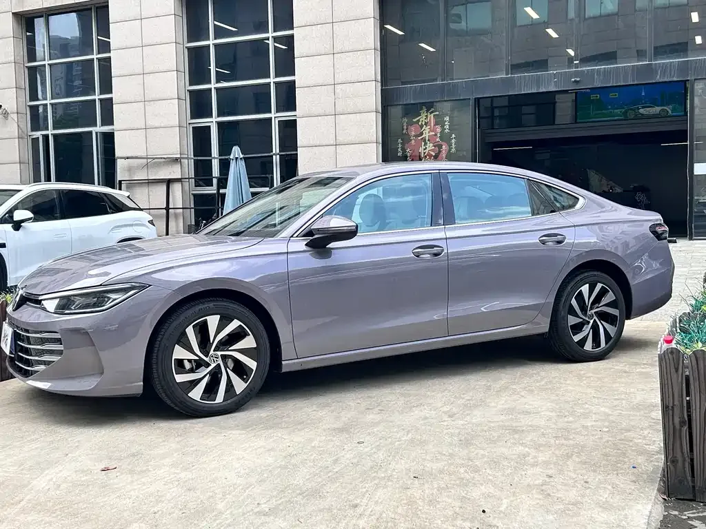 Volkswagen Passat — фото 4