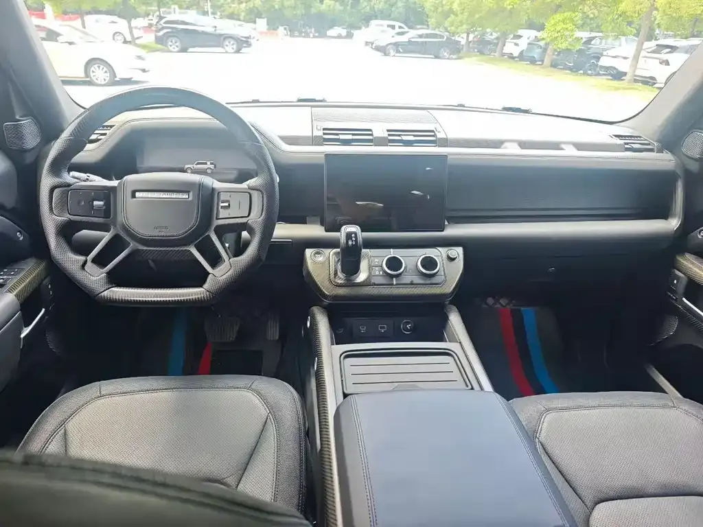 Land Rover Defender — фото 6