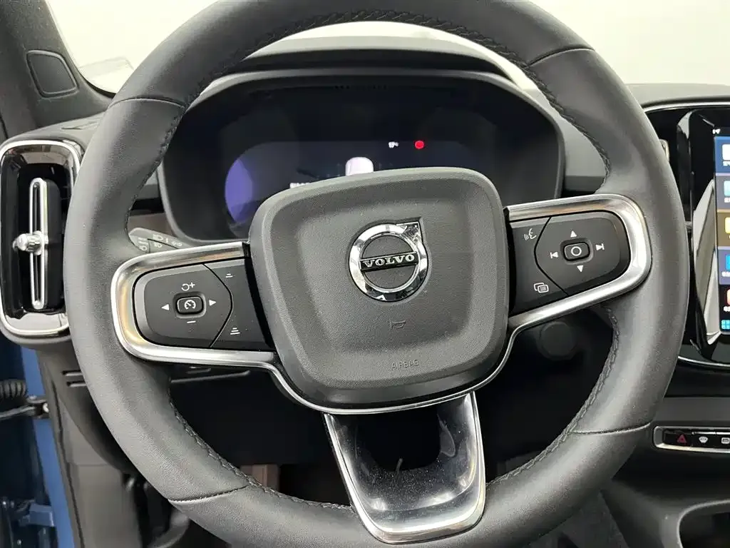 Volvo C40 2024 из CN, фото 5