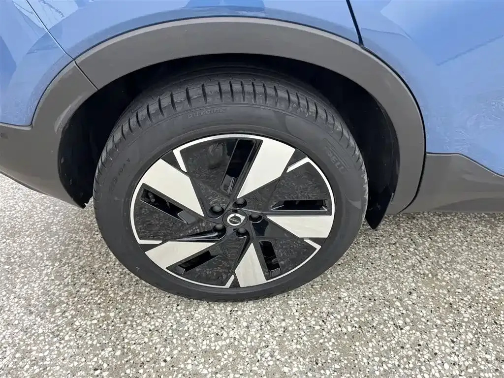 Volvo C40 2024 из CN, фото 9