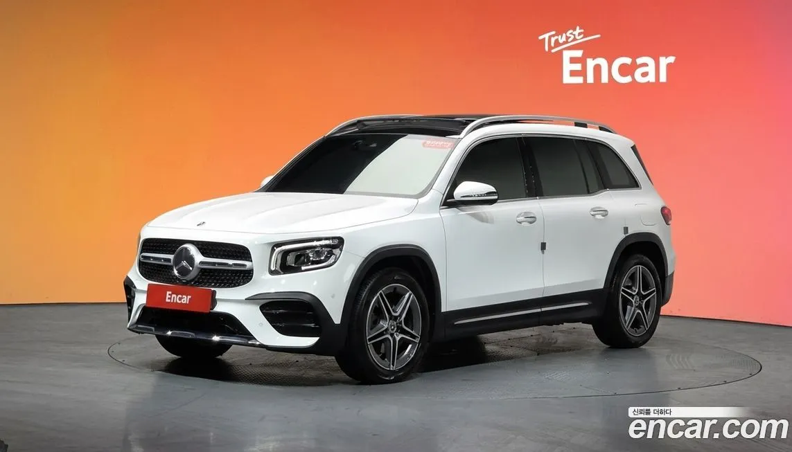 Mercedes-Benz GLB-Class — фото 1
