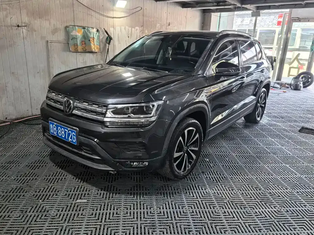 Volkswagen Tharu — фото 1