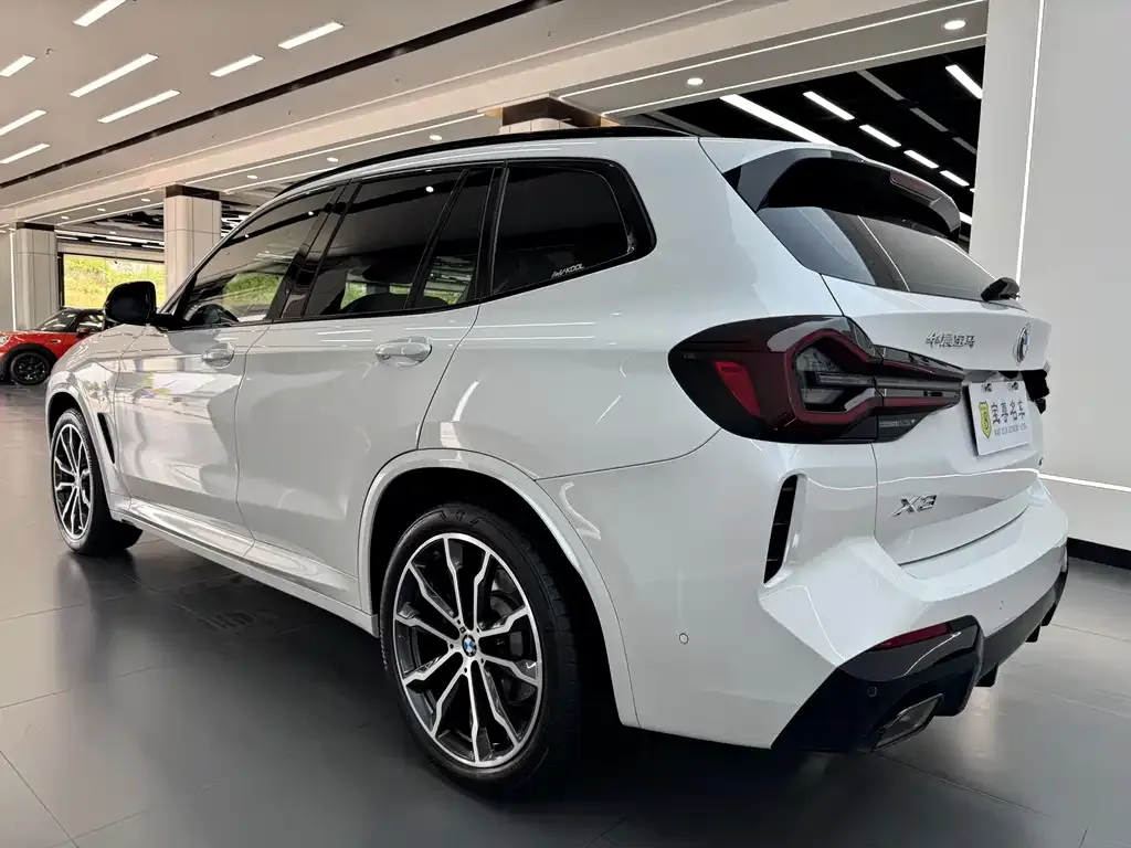 BMW X3 — фото 9