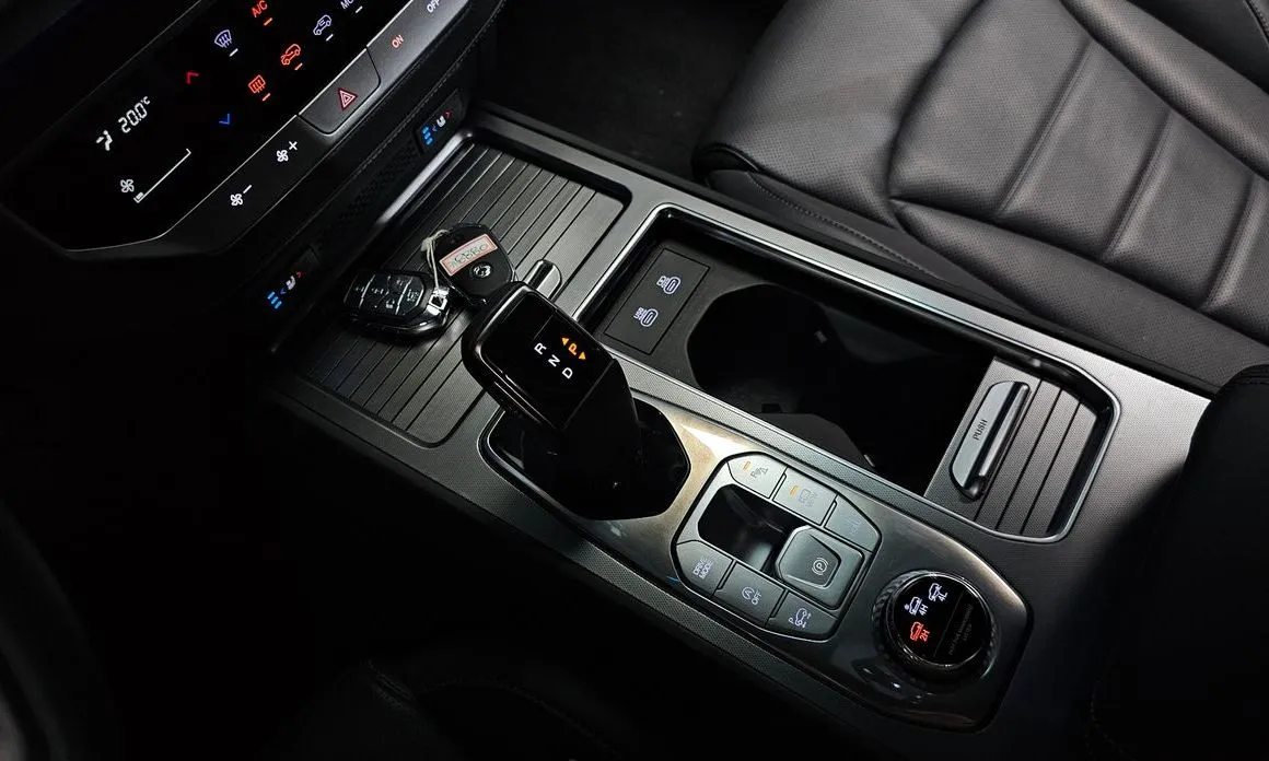 KG Mobility (Ssangyong) Rexton — фото 4