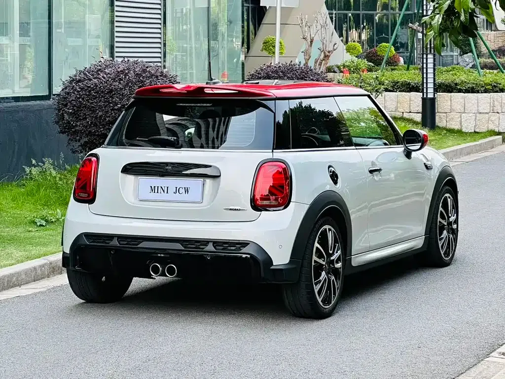 MINI JCW (John Cooper Works) — фото 9