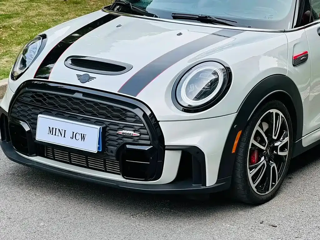 MINI JCW (John Cooper Works) — фото 4