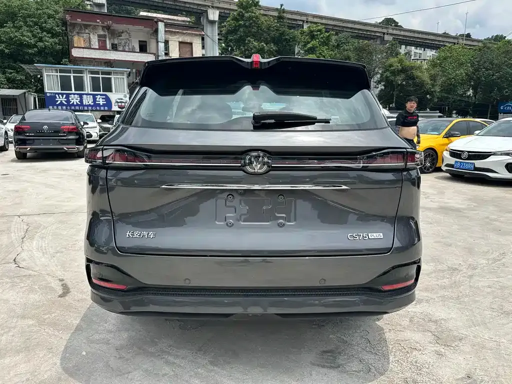 Changan CS75PLUS — фото 4