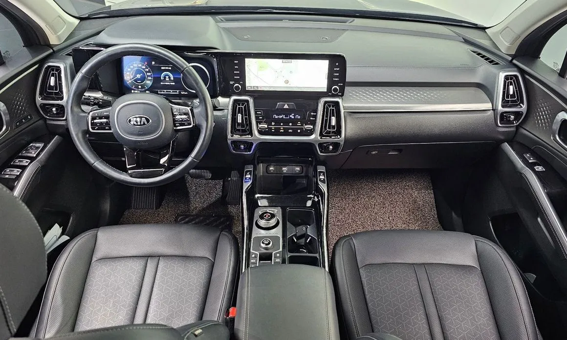 Kia Sorento — фото 9