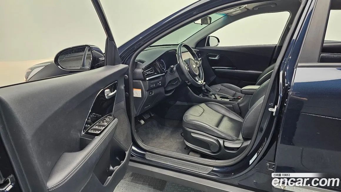 Kia Niro 2021 из KR, фото 6