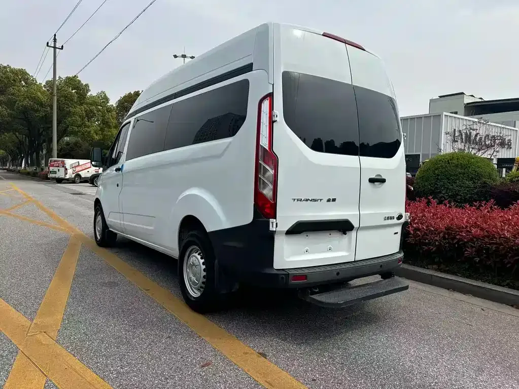 Ford Transit 2022 из CN, фото 7