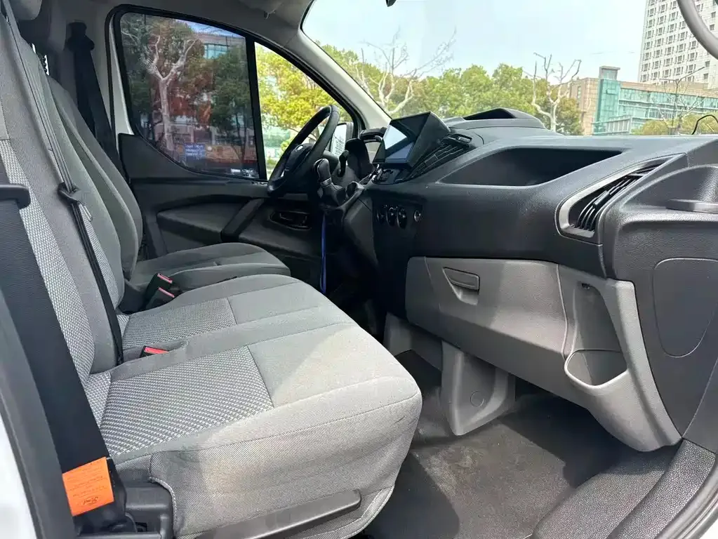 Ford Transit 2022 из CN, фото 10