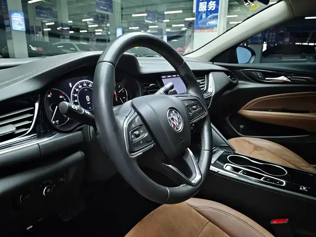 Buick Regal — фото 10