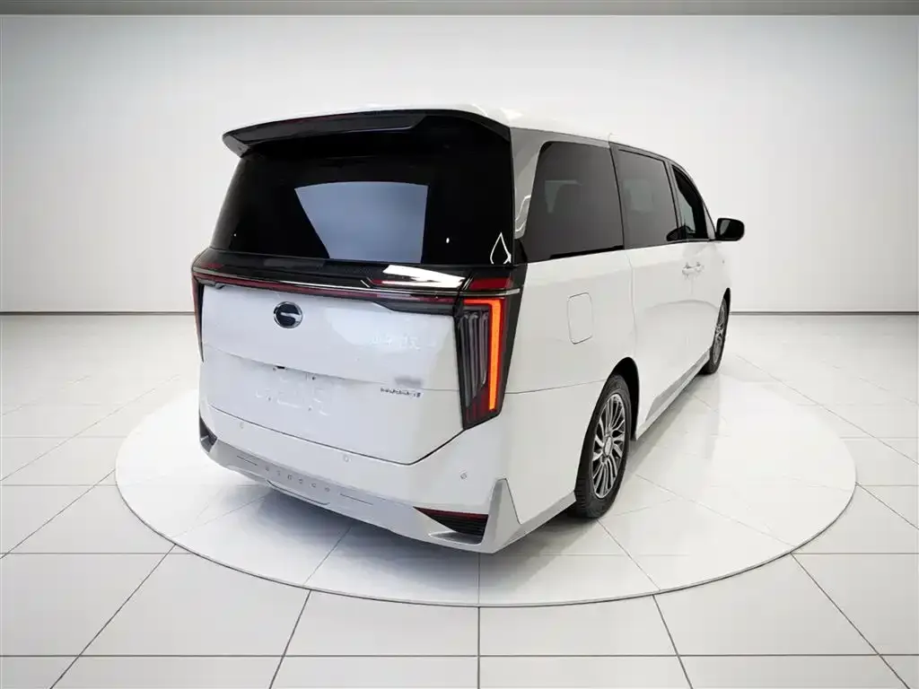 GAC Motor Trumpchi M8 — фото 4