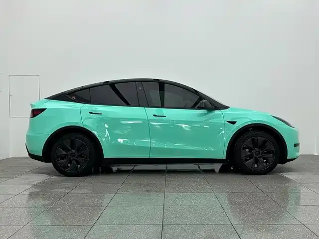 Tesla Model Y — фото 5