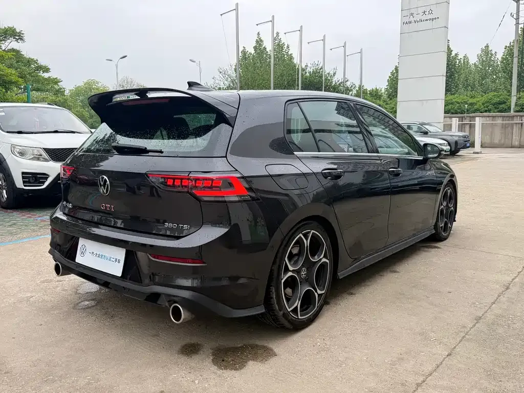 Volkswagen Golf GTI — фото 4