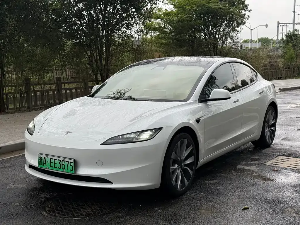 Tesla Model 3 — фото 6