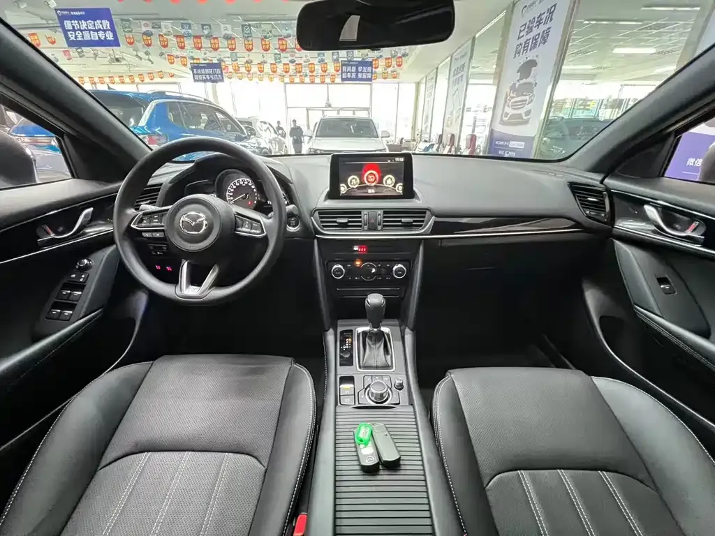 Mazda CX-4 — фото 9