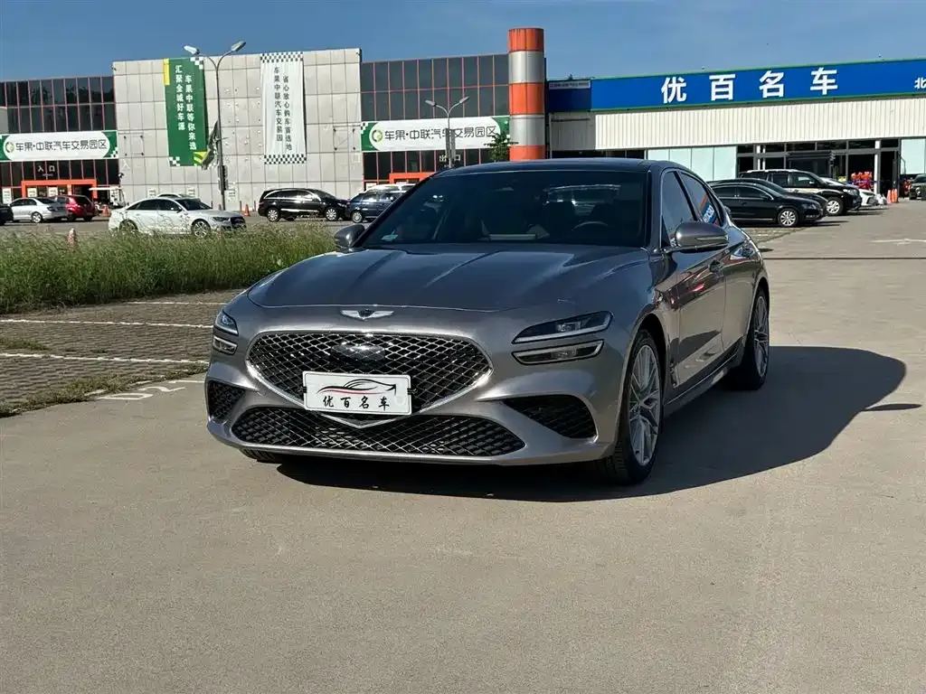 Genesis G70 — фото 1