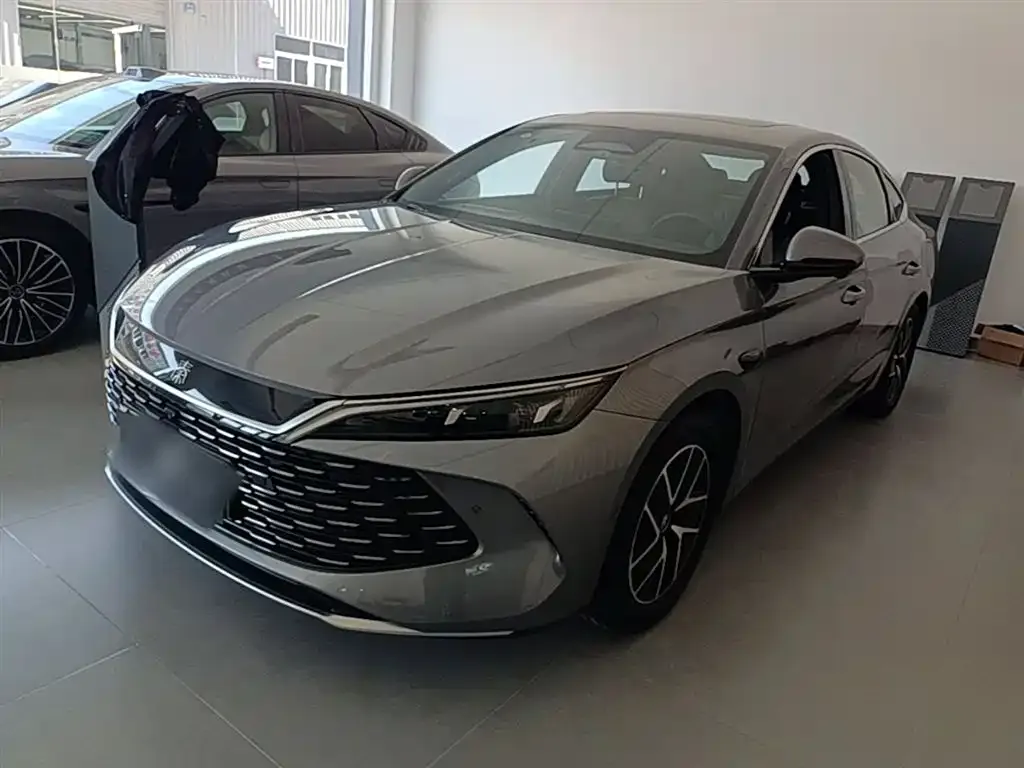 BYD Qin L — фото 1