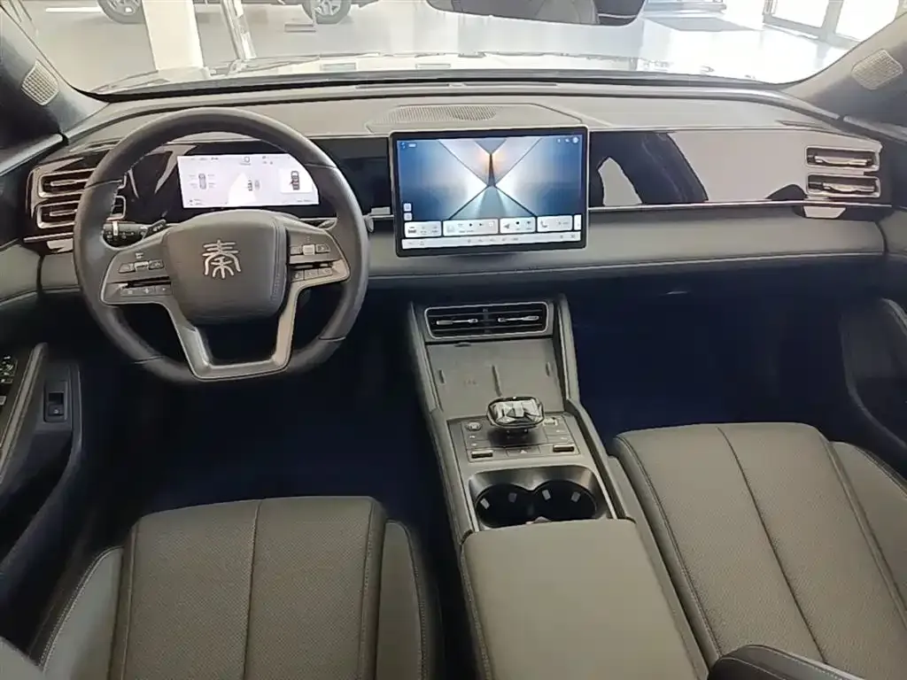 BYD Qin L — фото 8