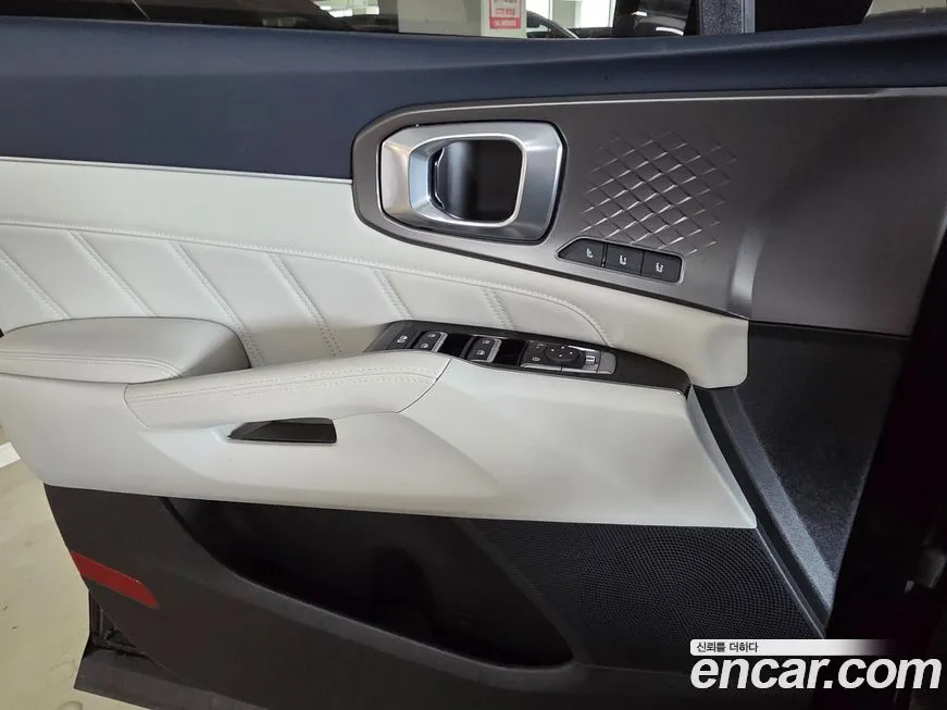 Kia Sorento — фото 10