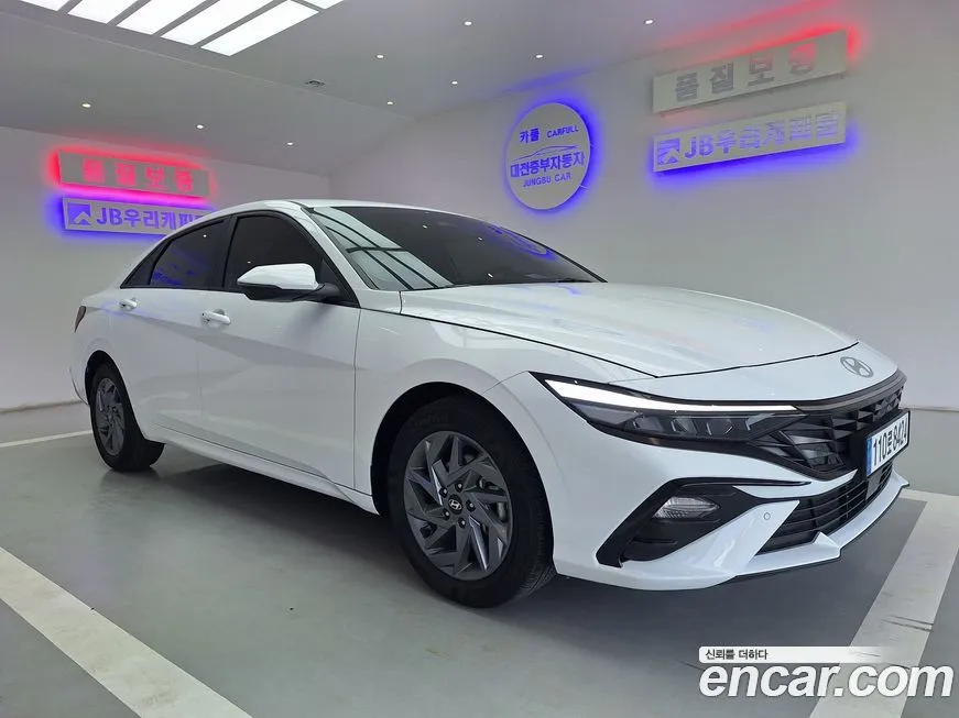 Hyundai AVANTE — фото 4
