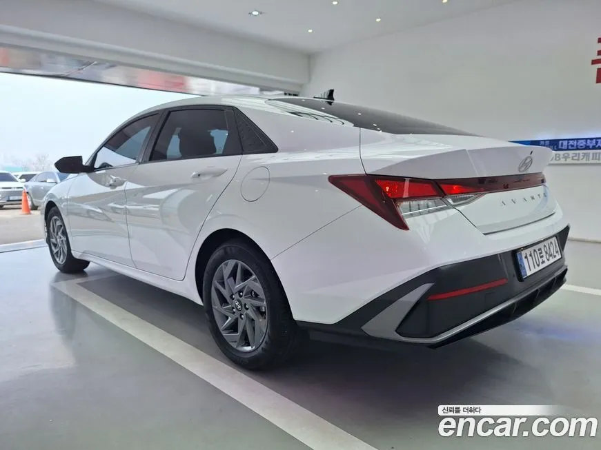 Hyundai AVANTE — фото 6