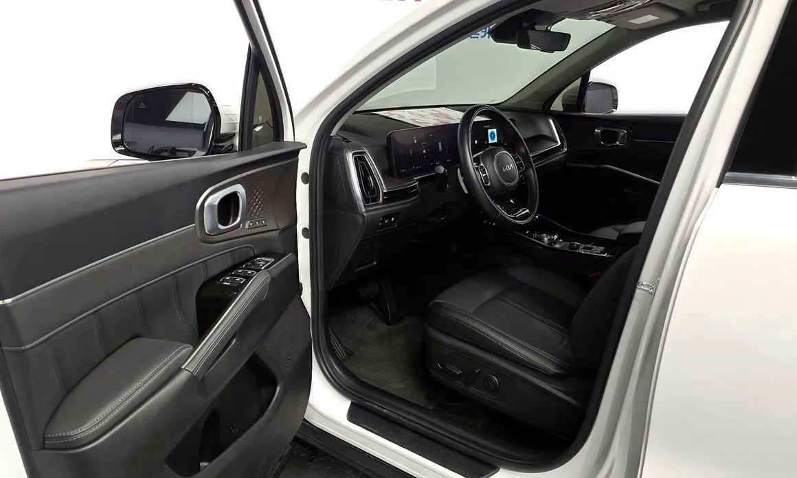 Kia Sorento — фото 7