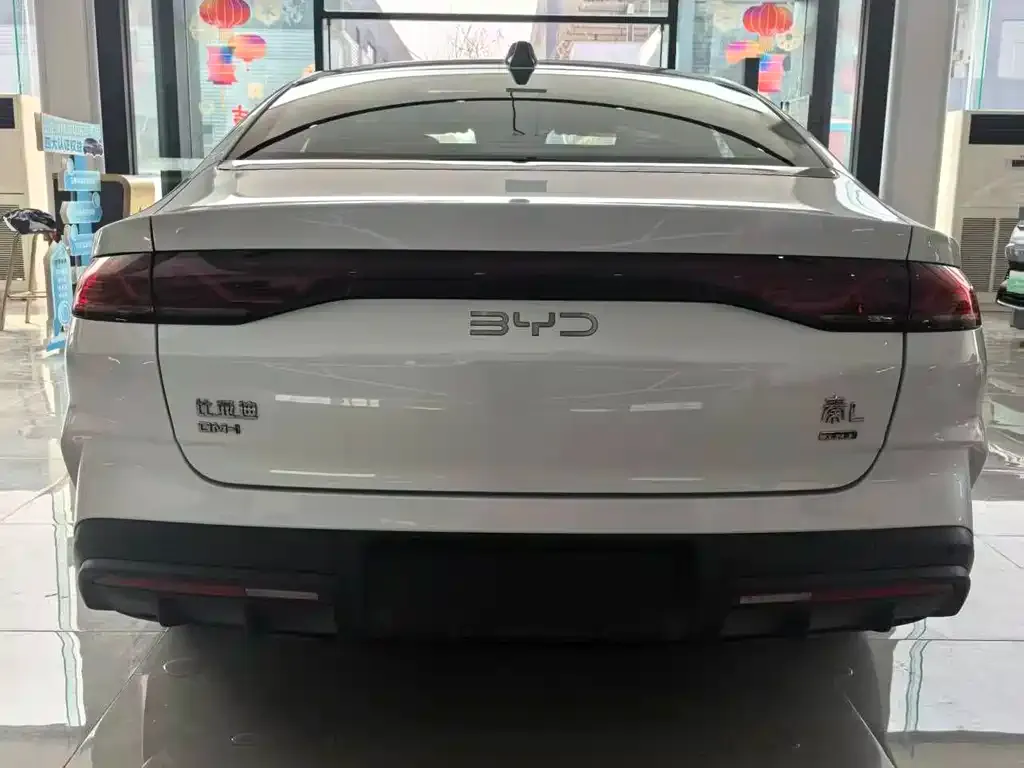 BYD Qin L 2025 из CN, фото 3