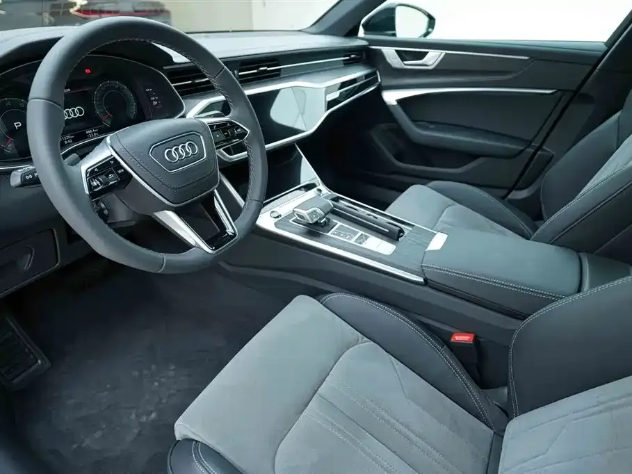 Audi A6L — фото 7