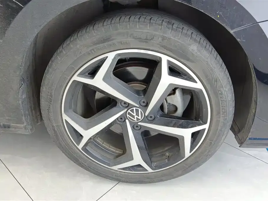 Volkswagen Passat — фото 6