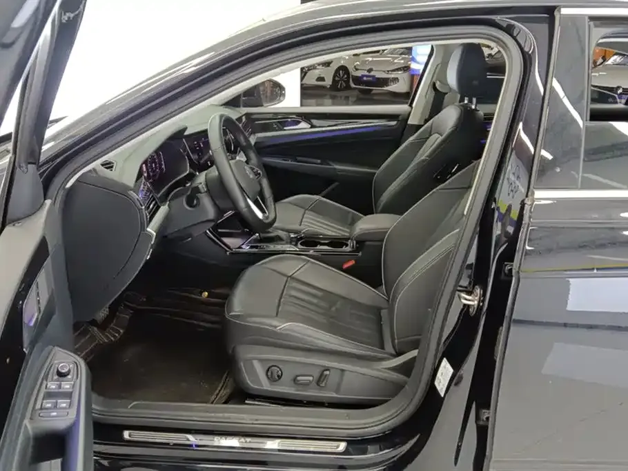 Volkswagen Passat — фото 4