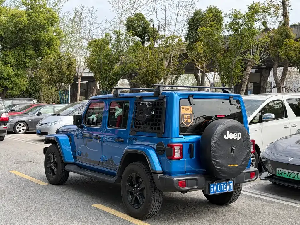 Jeep Wrangler — фото 5