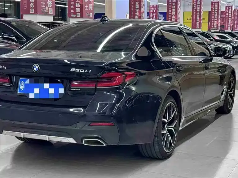 BMW 5 Series — фото 2