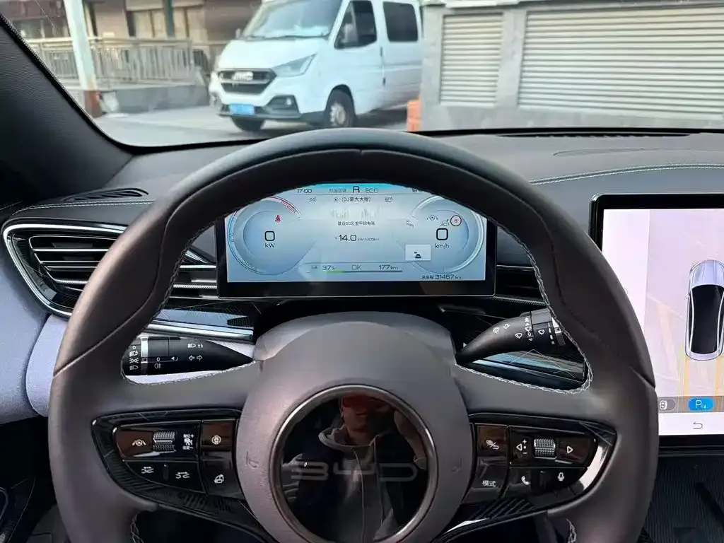 BYD Seal — фото 2
